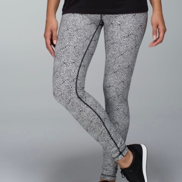 Lululemon Wunder Under Pant Plush Petal Deep Coal Ghost size 6 - Picture 8 of 12